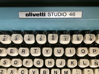 Máquina de escribir OLIVETTI Studio 46 - Vintage
