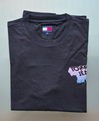 Camiseta TOMMY