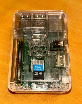 Raspberry Pi 3 Model B con Cargador y Micro SD
