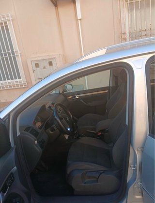 Volkswagen Touran 2.0 TDI   7 plazas