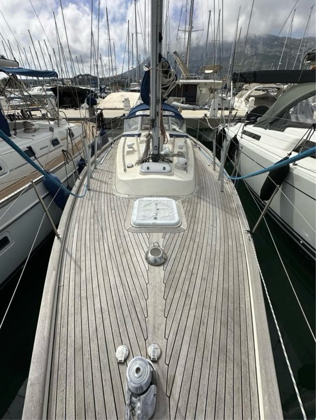 Velero Hallberg-Rassy 312 J