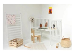 Cuna de madera blanca con ruedas