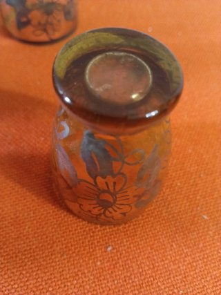 10 Bicchierini e vassoio rosolio primi '900 arg.