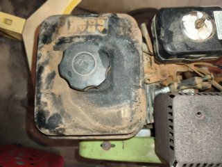 Motocultor con motor de gasolina