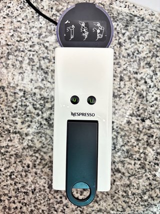 Cafetera Nespresso Essenza Mini Blanca