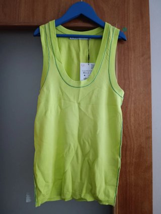 Camiseta Zara tirantes verde XS