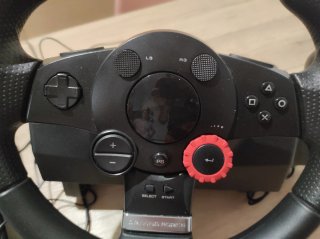 Mando y pedales videojuegos