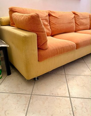 Divano angolare con pouf arancione