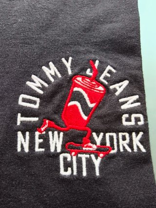 Camiseta TOMMY