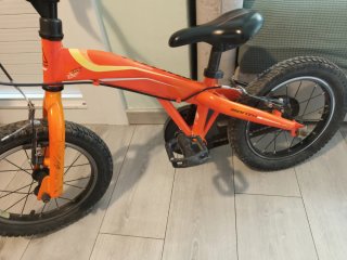Bicicleta infantil naranja