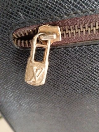 Maletín Louis Vuitton Negro