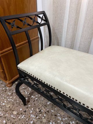 Descalzadora/Diván Forja y Piel Beige