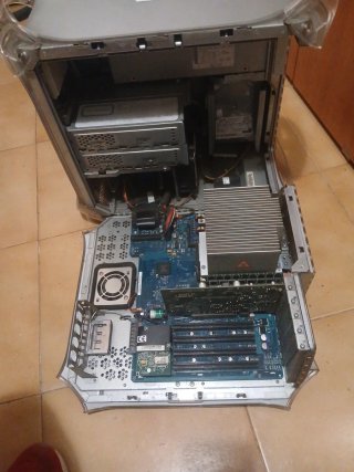 Torre Apple Power PC G4 Plata