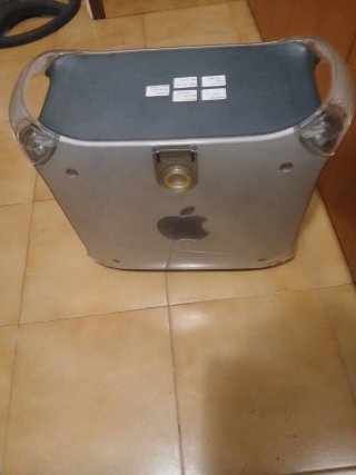 Torre Apple Power PC G4 (1999)