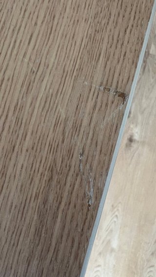 Escritorio IKEA Bekant 140x60 cm – Madera / Blanco