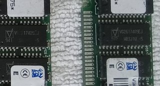 2x 16MB EDO Viking 50ns RAM