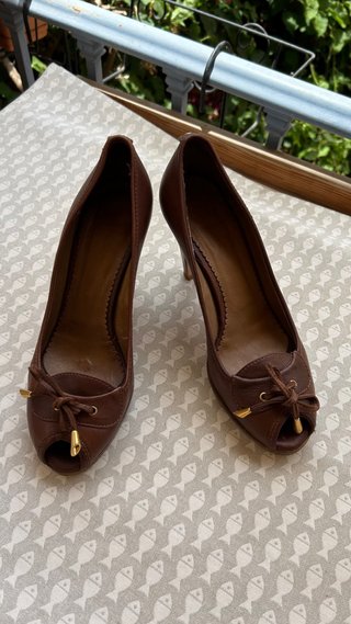 Tacones Massimo Dutti Marrones Peep Toe