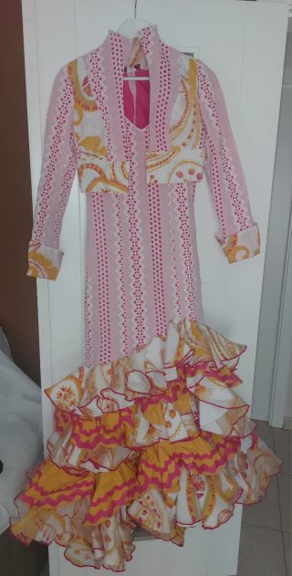 Traje Flamenca Chaquetilla Rosa y Amarillo