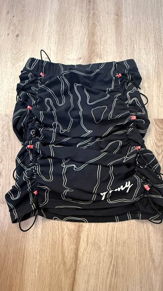 Falda corta de tubo y diseño asimétrico - Grimey M
