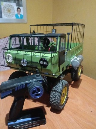 Camión RC 4x4 Brushless