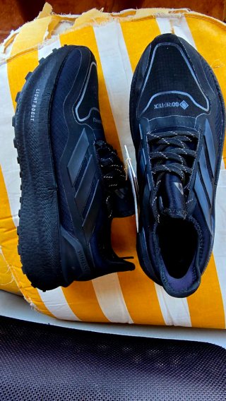 Adidas Ultraboost 5 GTX Talla 40