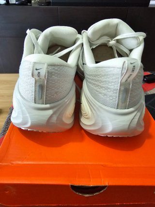 Nike Vomero plus ZoomX Run