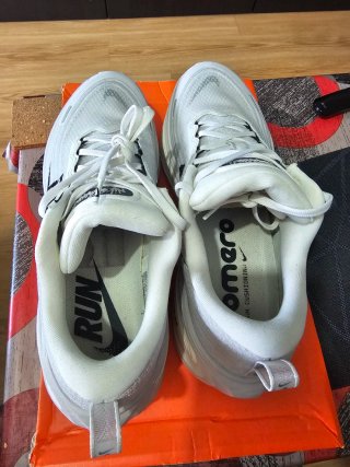 Nike Vomero plus ZoomX Run