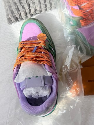 Zapatilla Deportiva Verde y Morada