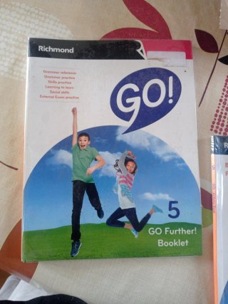Libro de inglés Go! 5° primaria.