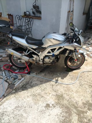 Suzuki SV 650 S Plata
