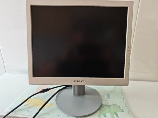Pantalla Sony TFT  de 15 pulgadas