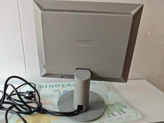 Pantalla Sony TFT  de 15 pulgadas