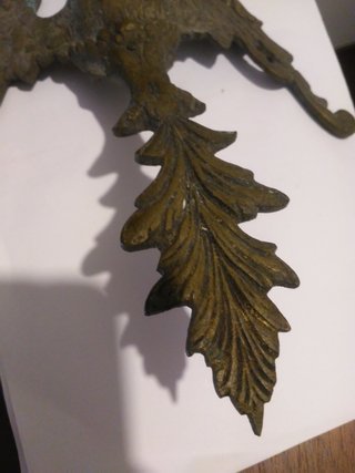 Águila antigua de bronce parece para puertas