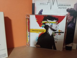 Libros y CDs Abraham Mateo