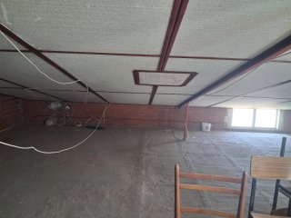 CASA CENTRICA CON PATIO Y COCHERA