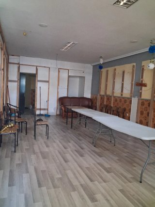 CASA CENTRICA CON PATIO Y COCHERA