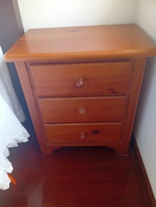 Dormitorio juvenil madera pino