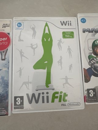 Consola Nintendo Wii y Accesorios