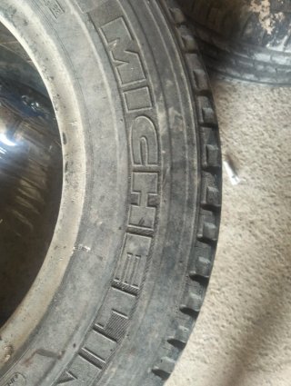 2 Ruedas de coche