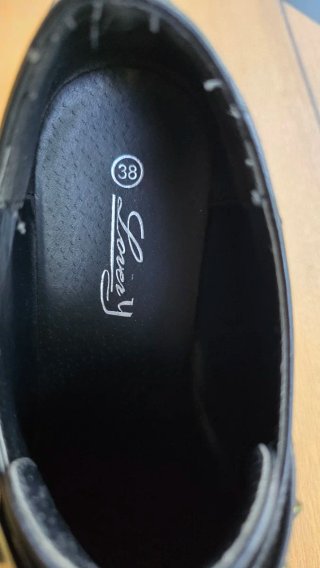 Scarpe rock fibbie e borchie tg.38