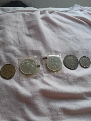 Lote de monedas de España.escucho precio