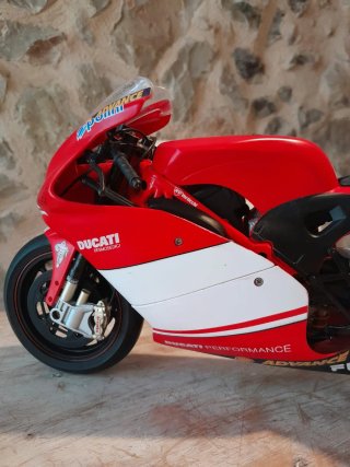 Moto Ducati 1/12 Colección