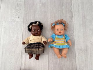 Lote 2 muñecas bebé