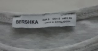 Camiseta Bershka gris ajustada