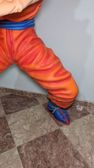 Figura Goku Tamaño Real
