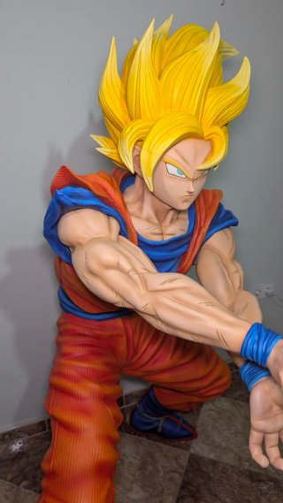 Figura Goku Tamaño Real