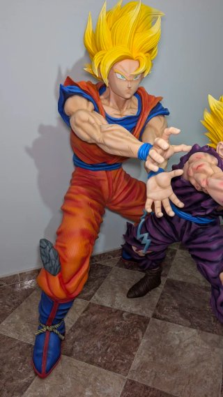 Figura Goku Tamaño Real