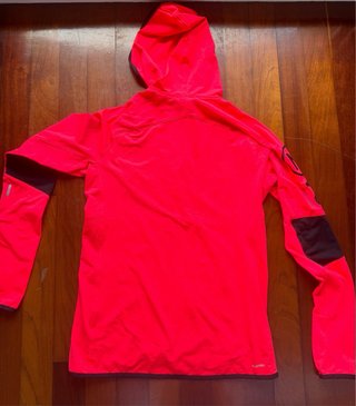 Chaqueta Reebok Roja con Capucha