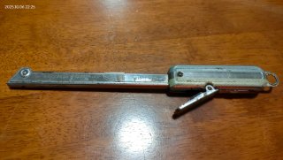 Accendino vintage con pinza