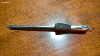 Accendino vintage con pinza